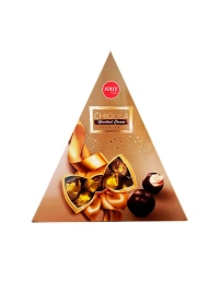 Конфеты со вкусом лесного ореха «CHIQOLA» Треугольник 110г